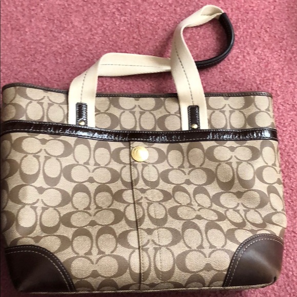 Coach purse - Picture 2 of 4